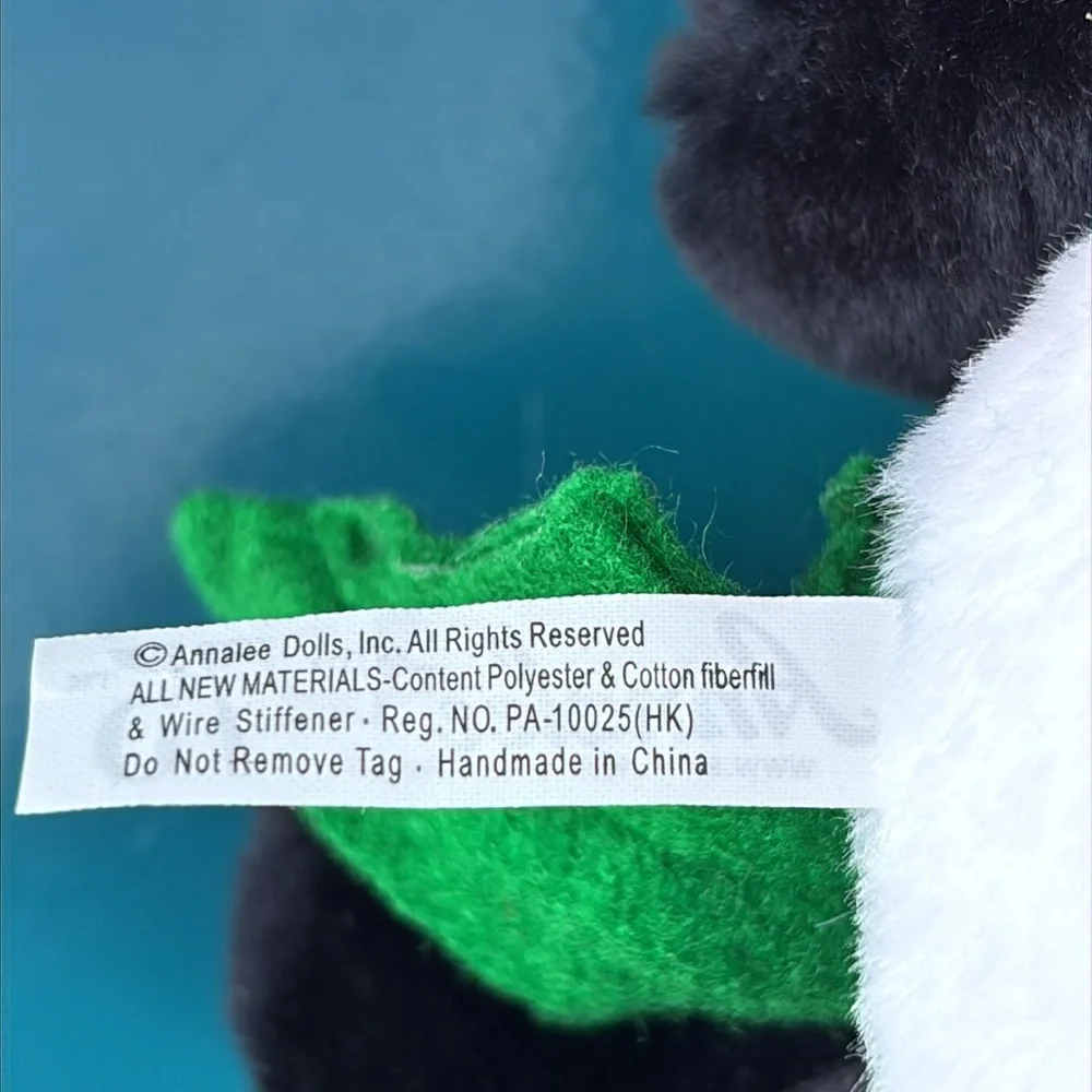Annalee Mobilitee 2010 75th Anniversary Holly Panda Wired Doll